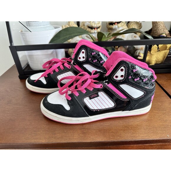 Vans Hello Kitty 8.5 Women’s Mid Tops Pink - Picture 1 of 6